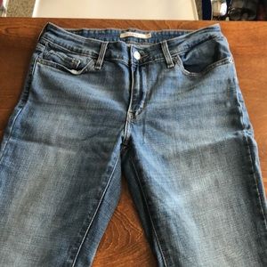 Levi’s. 711 skinny.